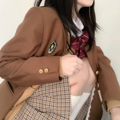 驼背人与舞女